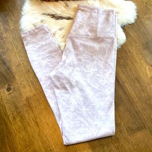 EUC Athleta Leggins - Size SMALL